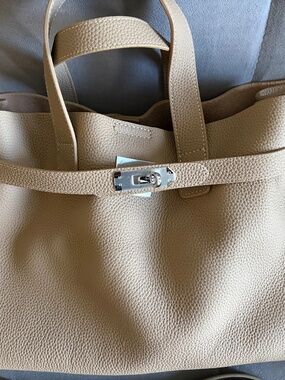 POMME Beige Leather LOHA Tote Bag